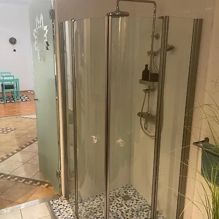 Διαμέρισμα Urban Grand Hideaway