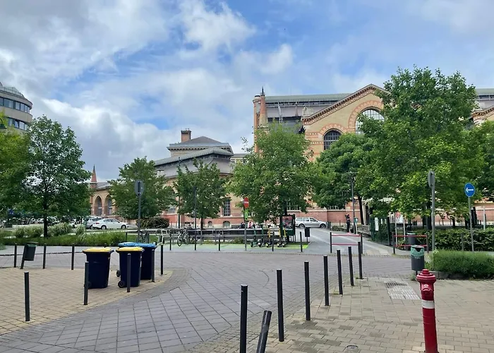 Urban Grand Hideaway